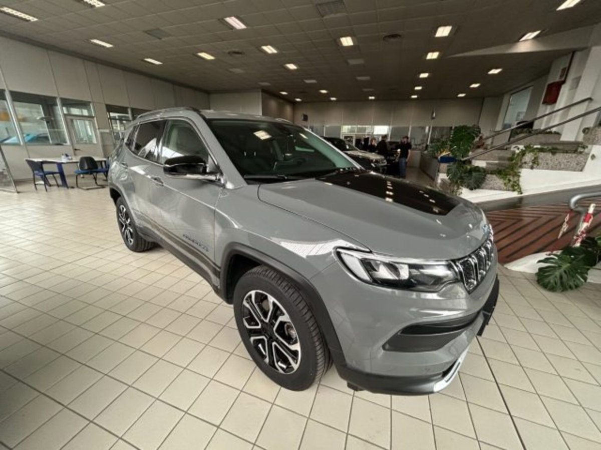 Jeep Compass 1.3 T4 190CV PHEV AT6 4xe Limited (2)