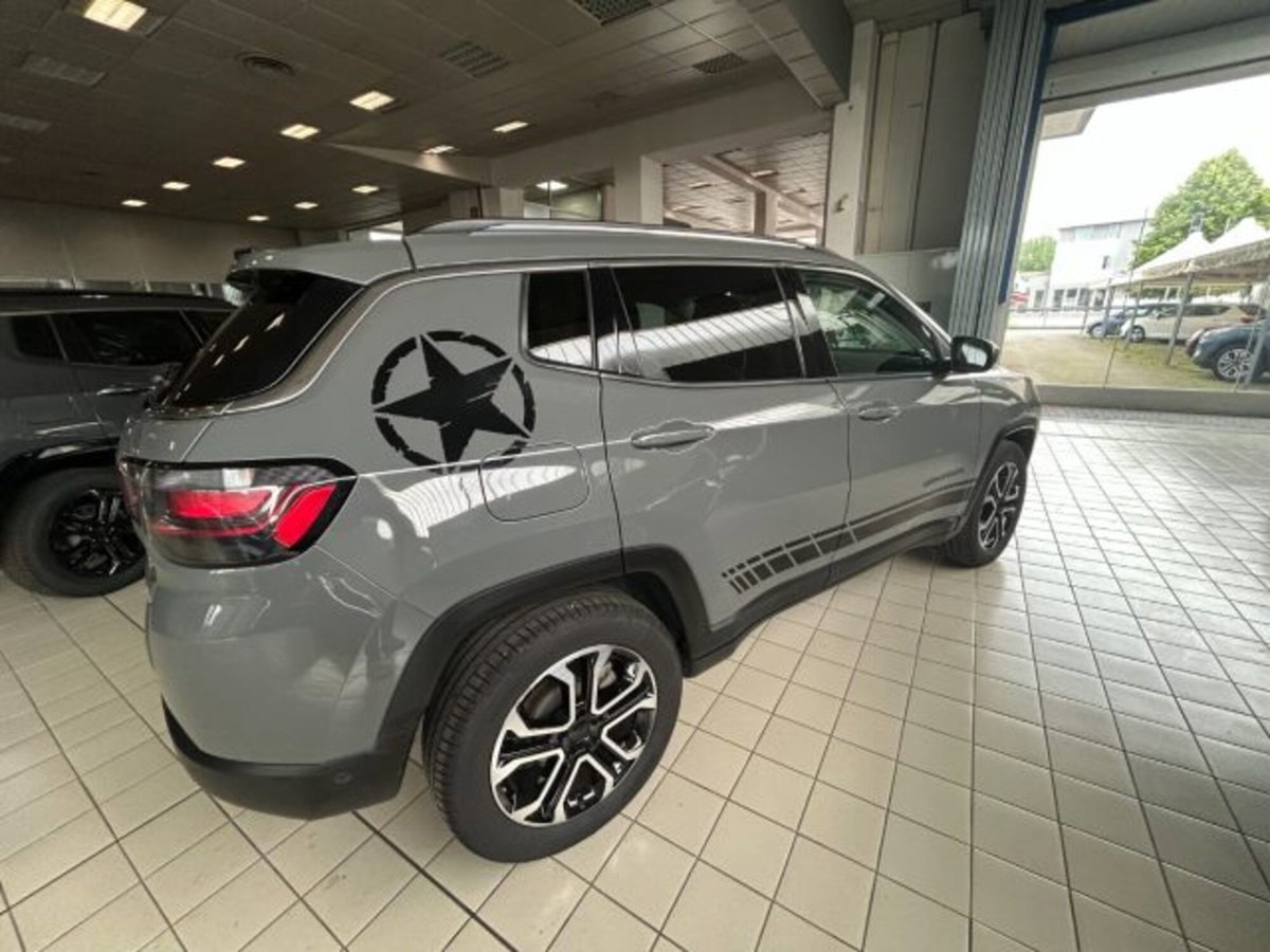 Jeep Compass 1.3 T4 190CV PHEV AT6 4xe Limited (4)