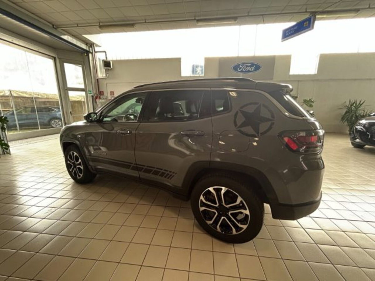 Jeep Compass 1.3 T4 190CV PHEV AT6 4xe Limited (7)