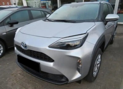 Toyota Yaris Cross 1.5h GR Sport Black Sky fwd 116cv e-cvt (2)