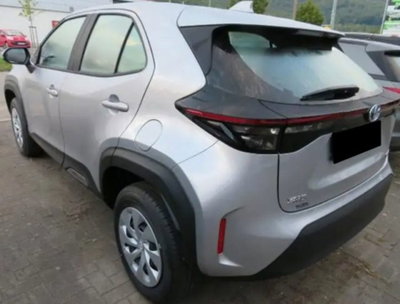 Toyota Yaris Cross 1.5h GR Sport Black Sky fwd 116cv e-cvt (3)