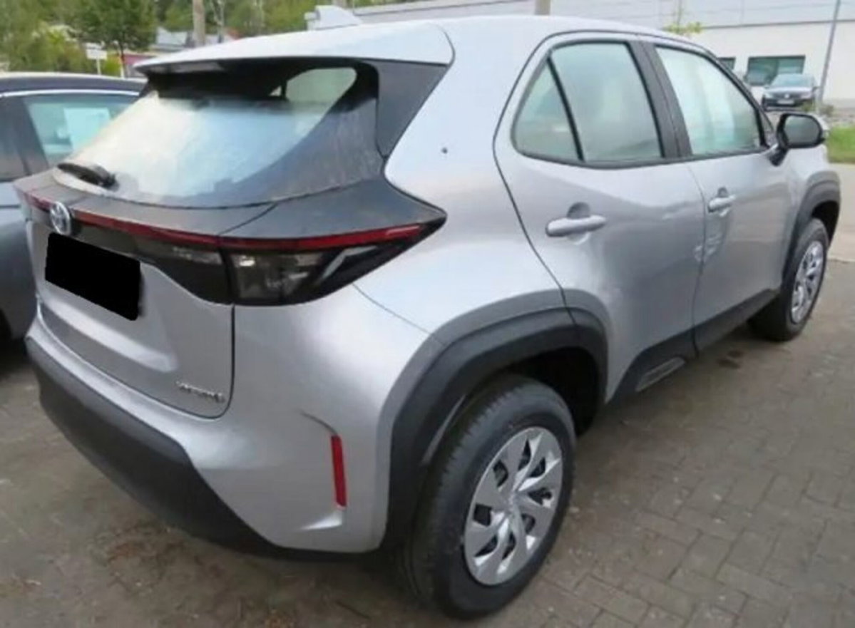 Toyota Yaris Cross 1.5h GR Sport Black Sky fwd 116cv e-cvt (4)