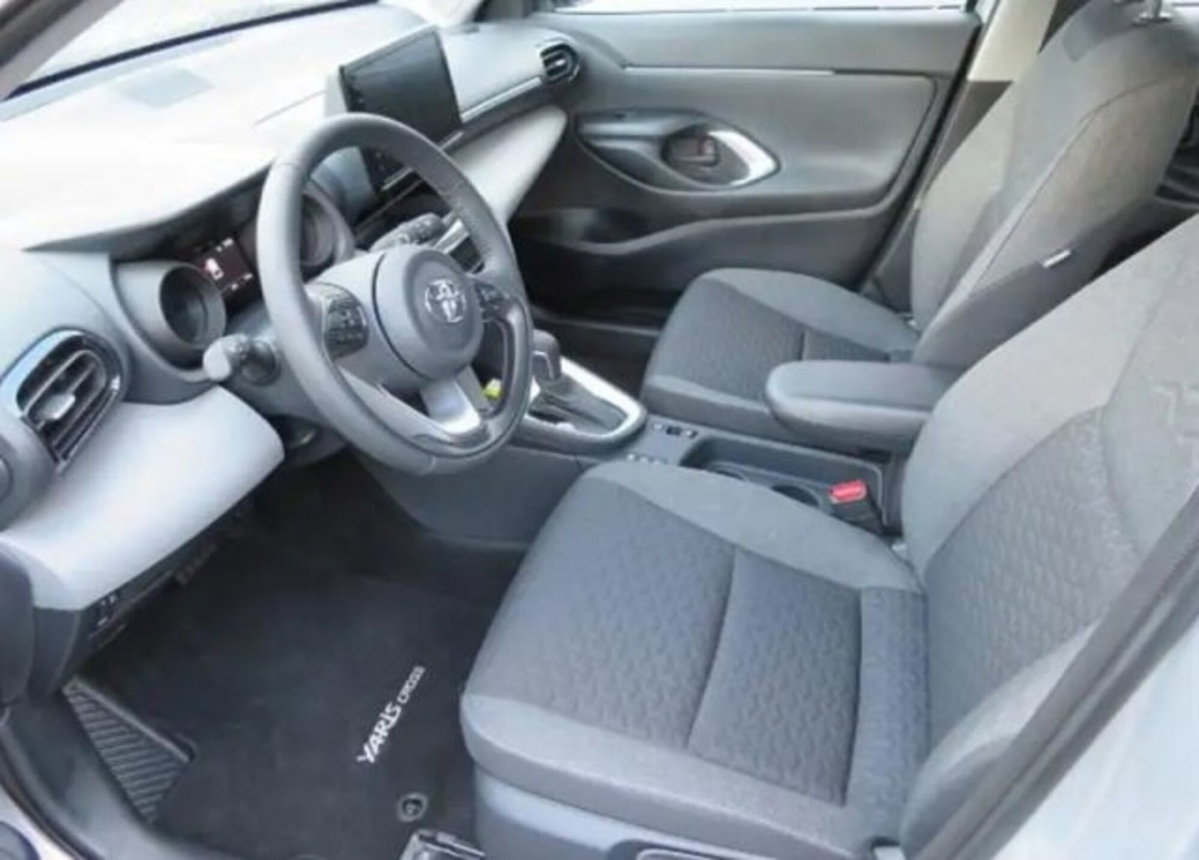 Toyota Yaris Cross 1.5h GR Sport Black Sky fwd 116cv e-cvt (5)