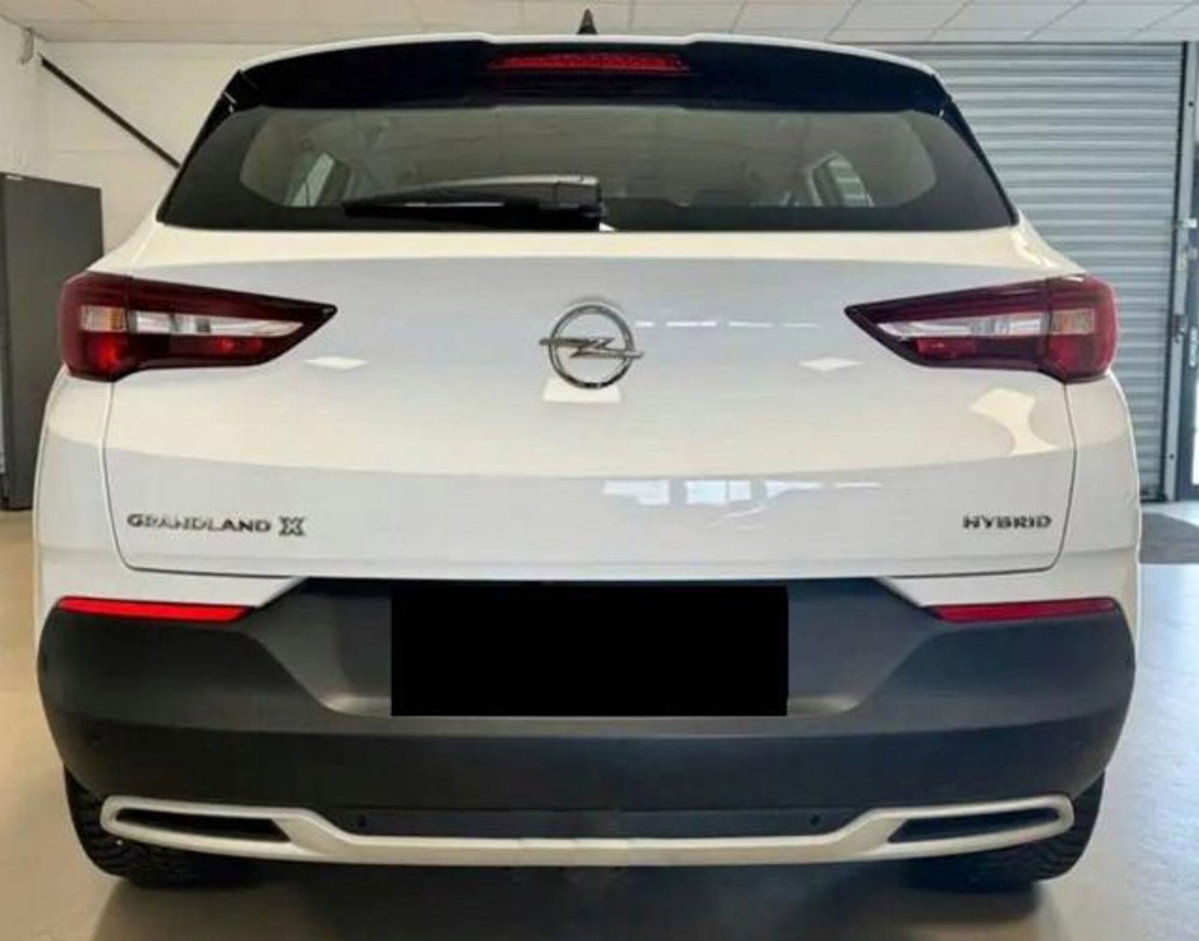 Opel Grandland X 1.6 Hybrid Plug-in aut. FWD (4)