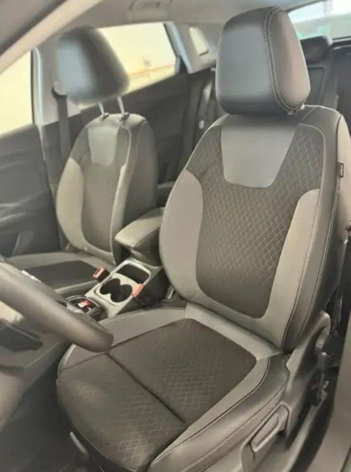 Opel Grandland X 1.6 Hybrid Plug-in aut. FWD (7)