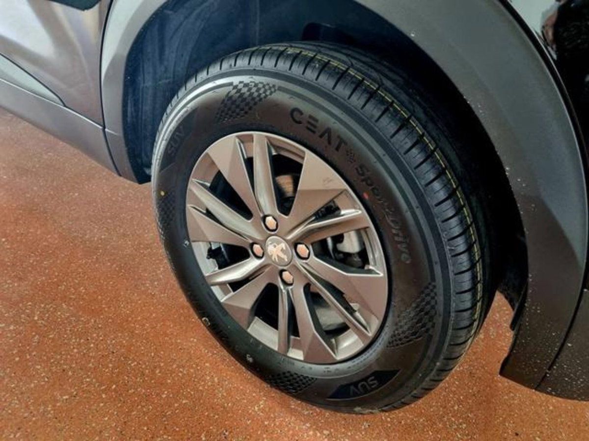 Peugeot 2008 PureTech 130 S&S EAT8 Active Pack (10)