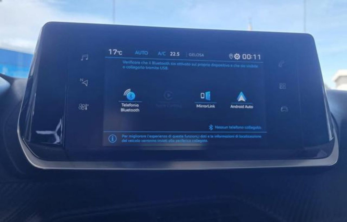 Peugeot 2008 PureTech 130 S&S EAT8 Active Pack (12)