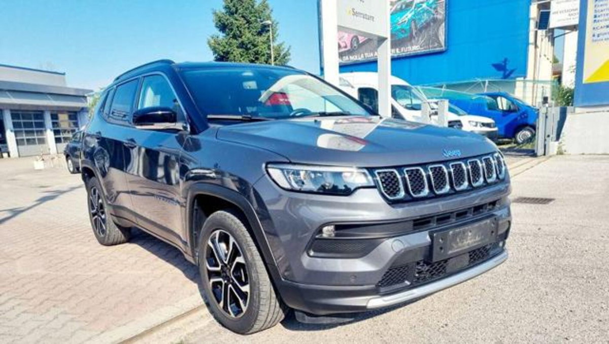 Jeep Compass 1.3 T4 190CV PHEV AT6 4xe Limited (3)