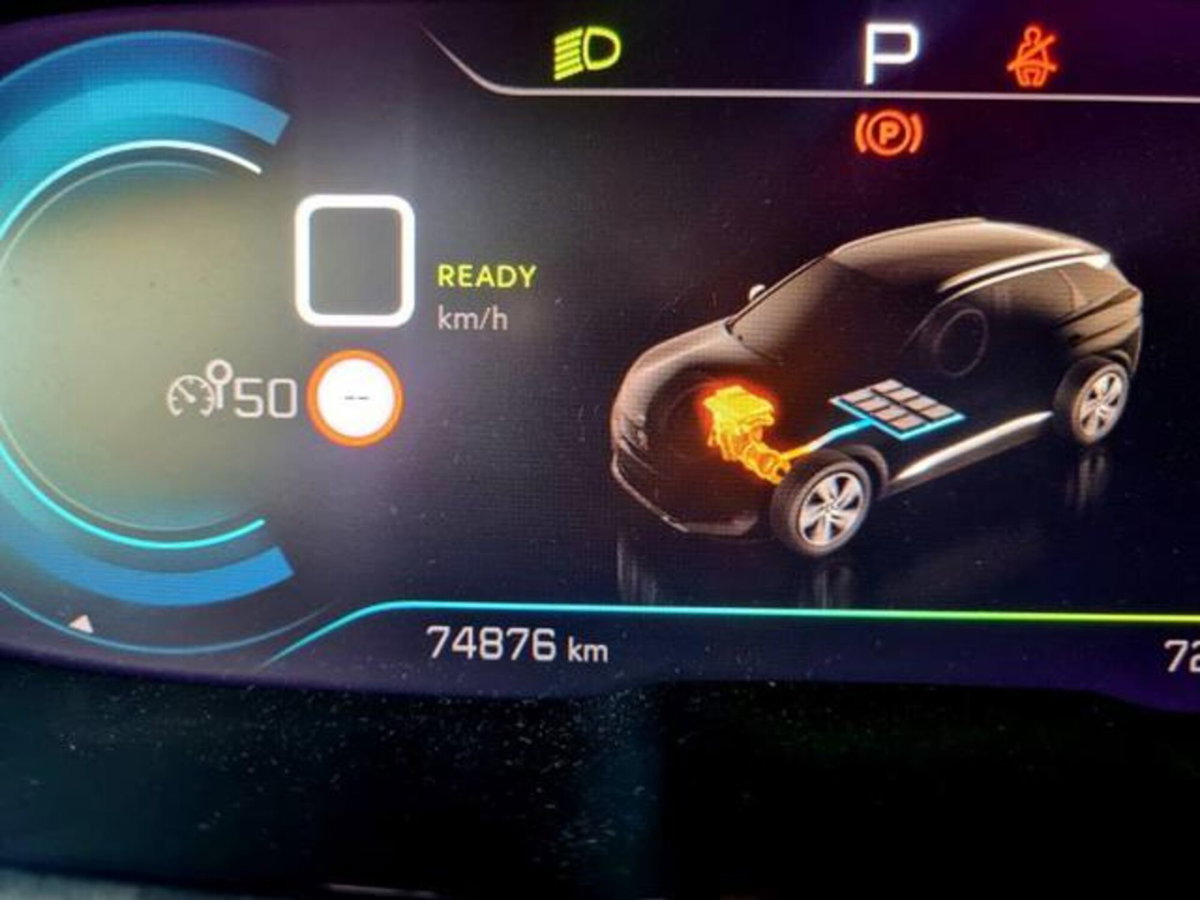 Peugeot 3008 Hybrid 225 e-EAT8 Allure Pack (11)