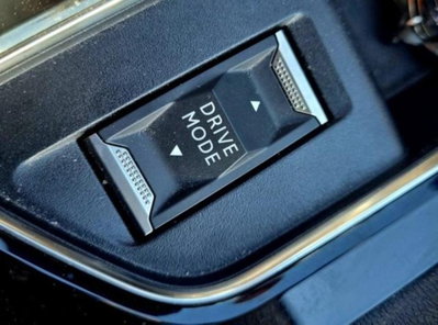 Peugeot 3008 Hybrid 225 e-EAT8 Allure Pack (17)