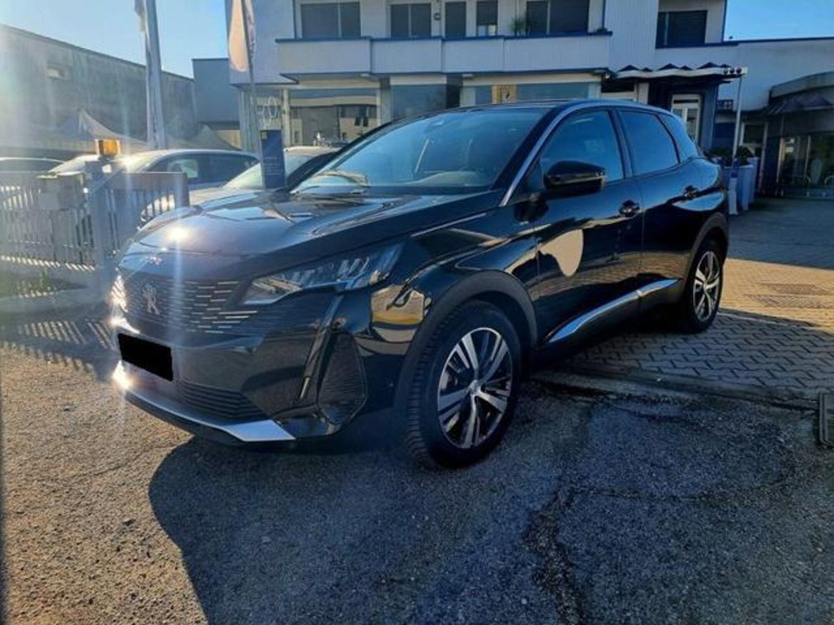 Peugeot 3008 Hybrid 225 e-EAT8 Allure Pack (2)