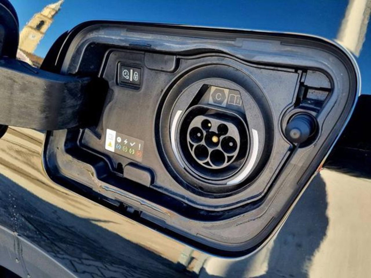 Peugeot 3008 Hybrid 225 e-EAT8 Allure Pack (9)