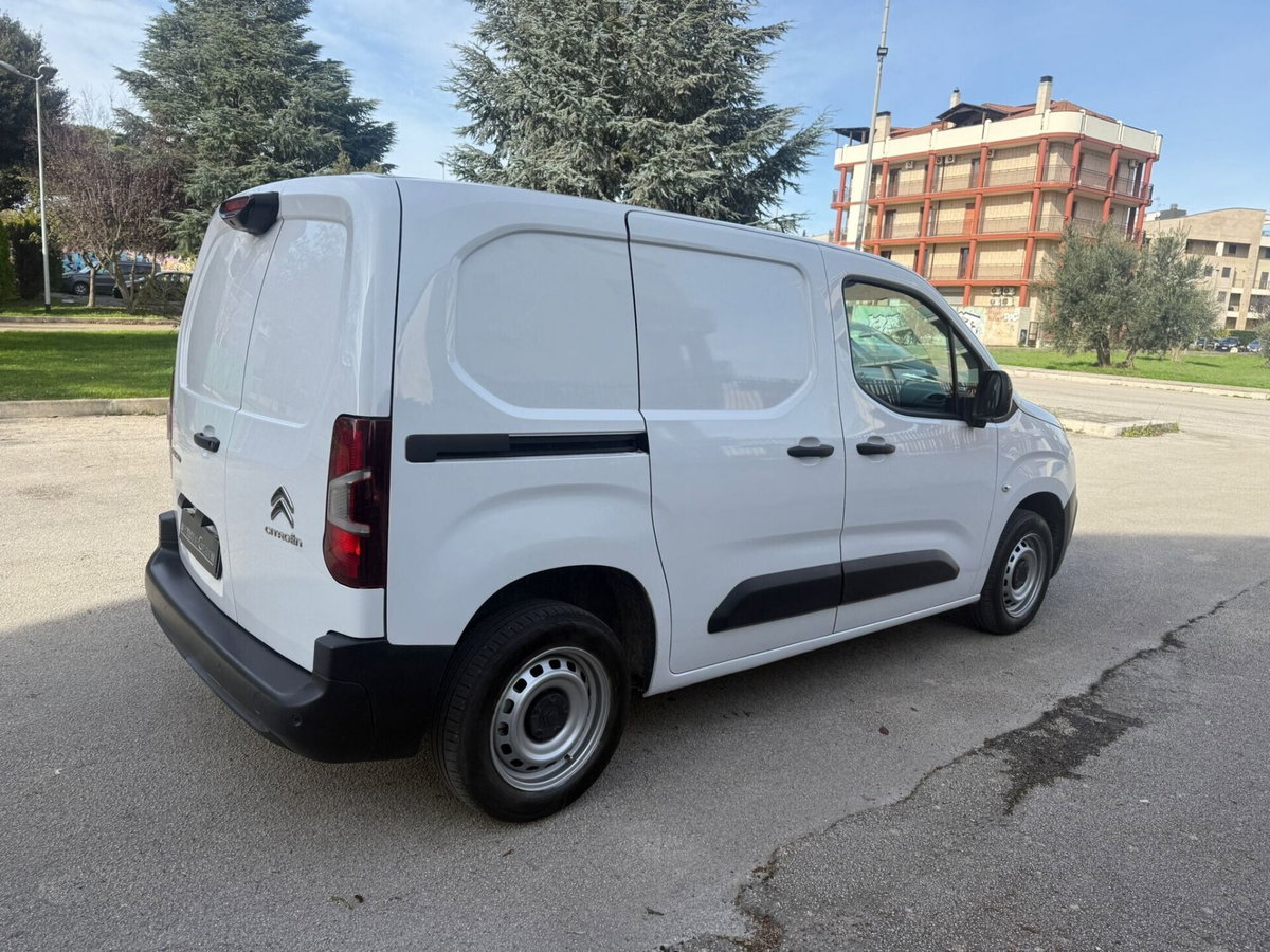 Citroen Berlingo BlueHDi 100 M Feel (7)
