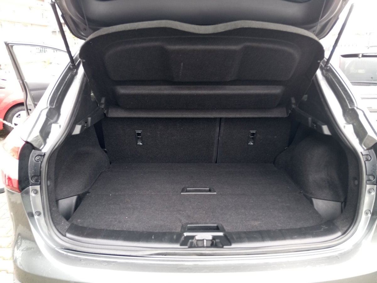 Nissan Qashqai 1.5 dCi Tekna (12)