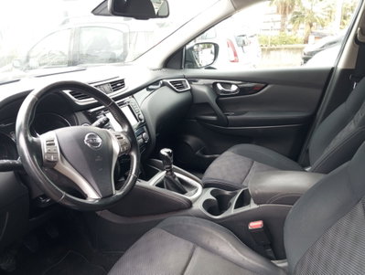 Nissan Qashqai 1.5 dCi Tekna (13)