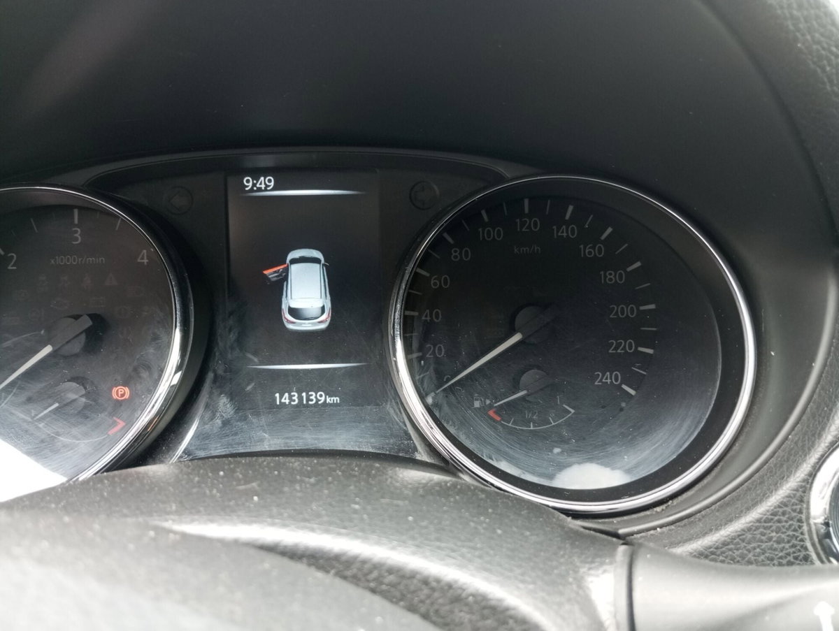 Nissan Qashqai 1.5 dCi Tekna (18)