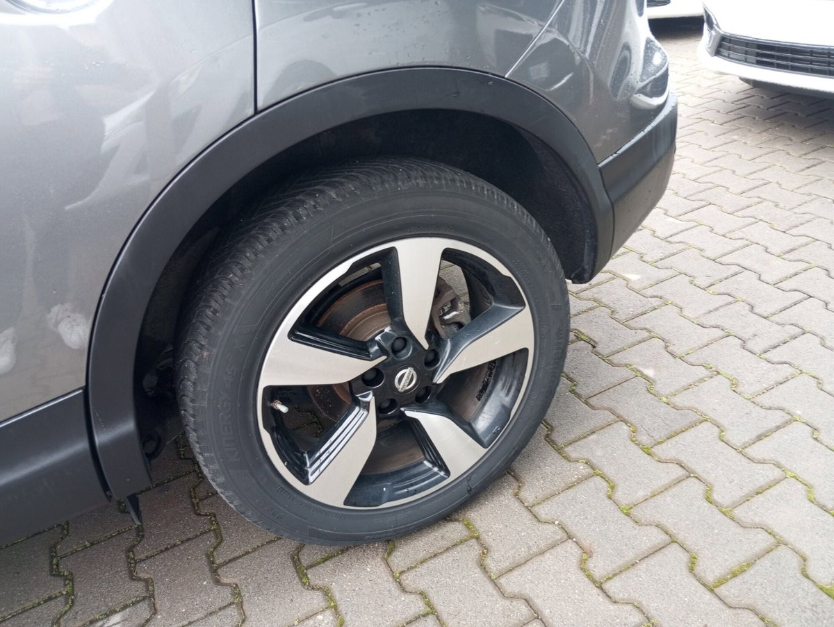 Nissan Qashqai 1.5 dCi Tekna (19)