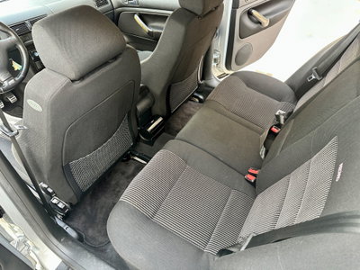 Volkswagen Golf 1.8 turbo 20V cat 5p. GTI (13)