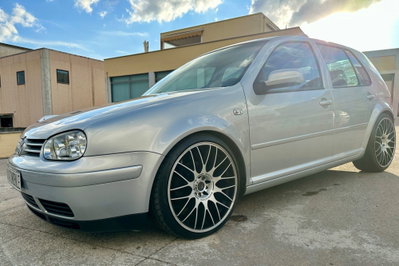 Volkswagen Golf 1.8 turbo 20V cat 5p. GTI (2)