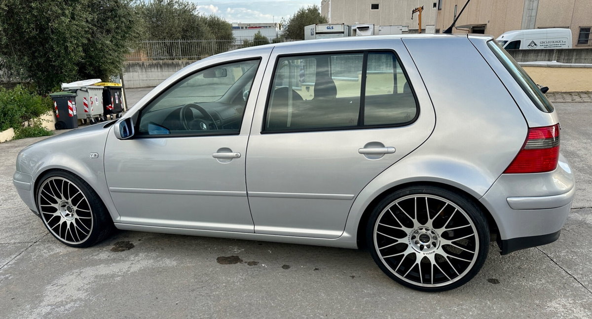 Volkswagen Golf 1.8 turbo 20V cat 5p. GTI (9)