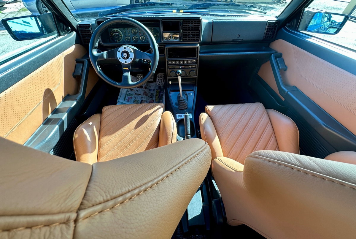Lancia Delta turbo 16V cat HF integrale Edizione Speciale (15)