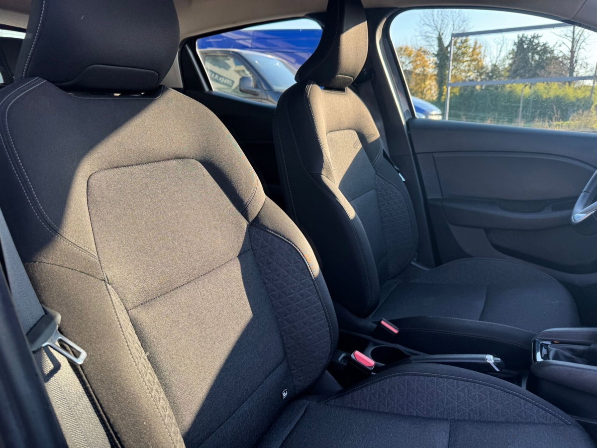 Renault Clio TCe 90 CV 5 porte Business (11)