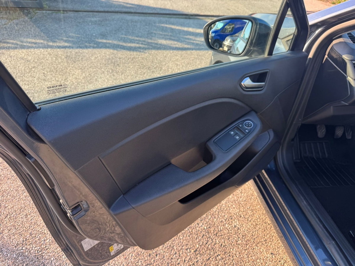 Renault Clio TCe 90 CV 5 porte Business (6)