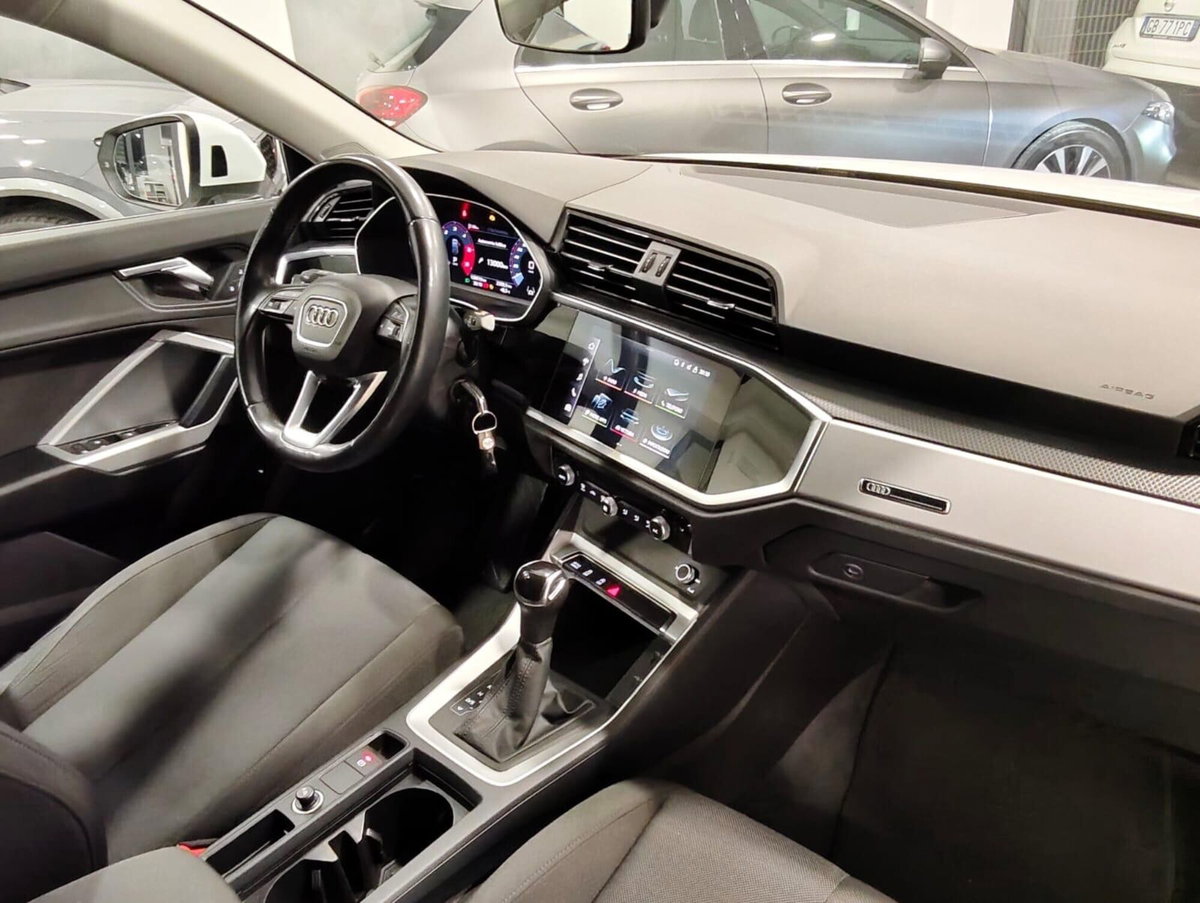 Audi Q3 Sportback 35 TDI quattro S tronic Business Plus (19)