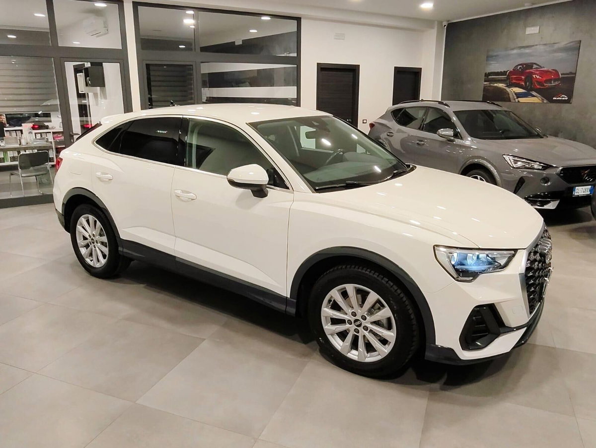Audi Q3 Sportback 35 TDI quattro S tronic Business Plus (2)