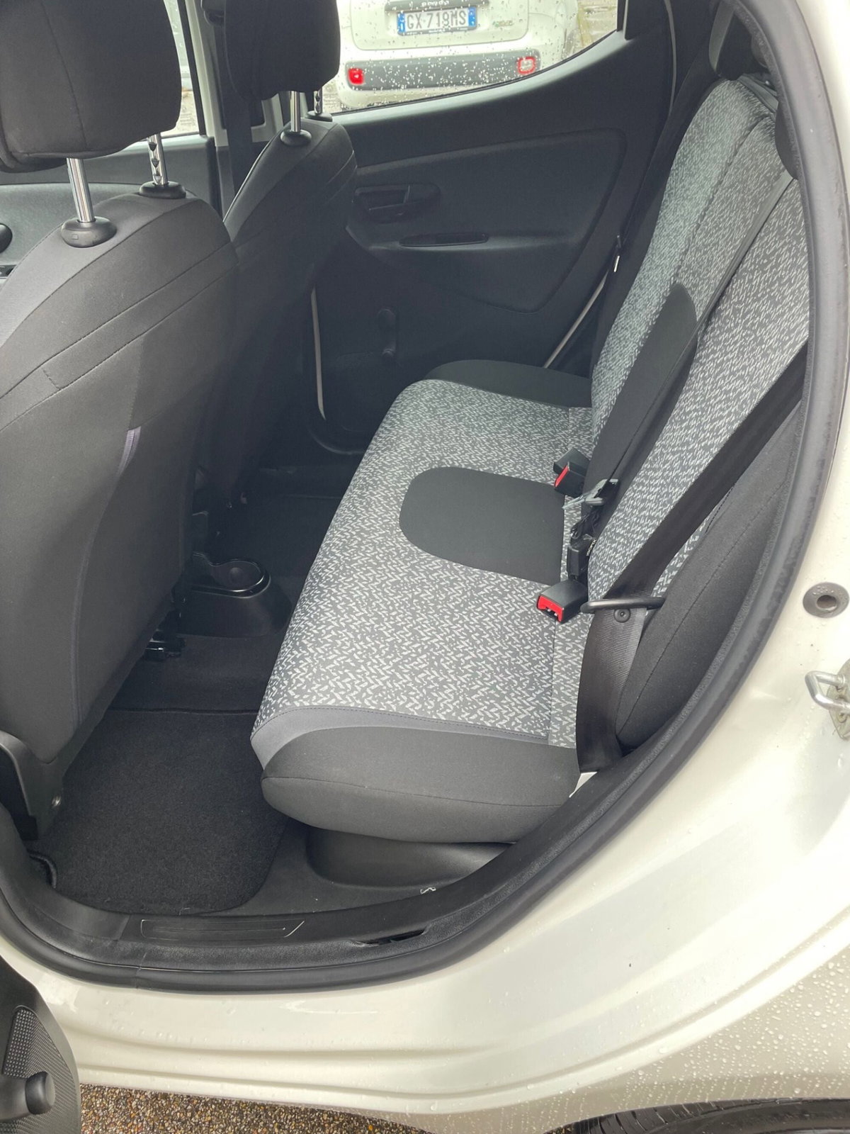 Lancia Ypsilon 1.2 69 CV 5 porte GPL Ecochic Elefantino Blu (10)