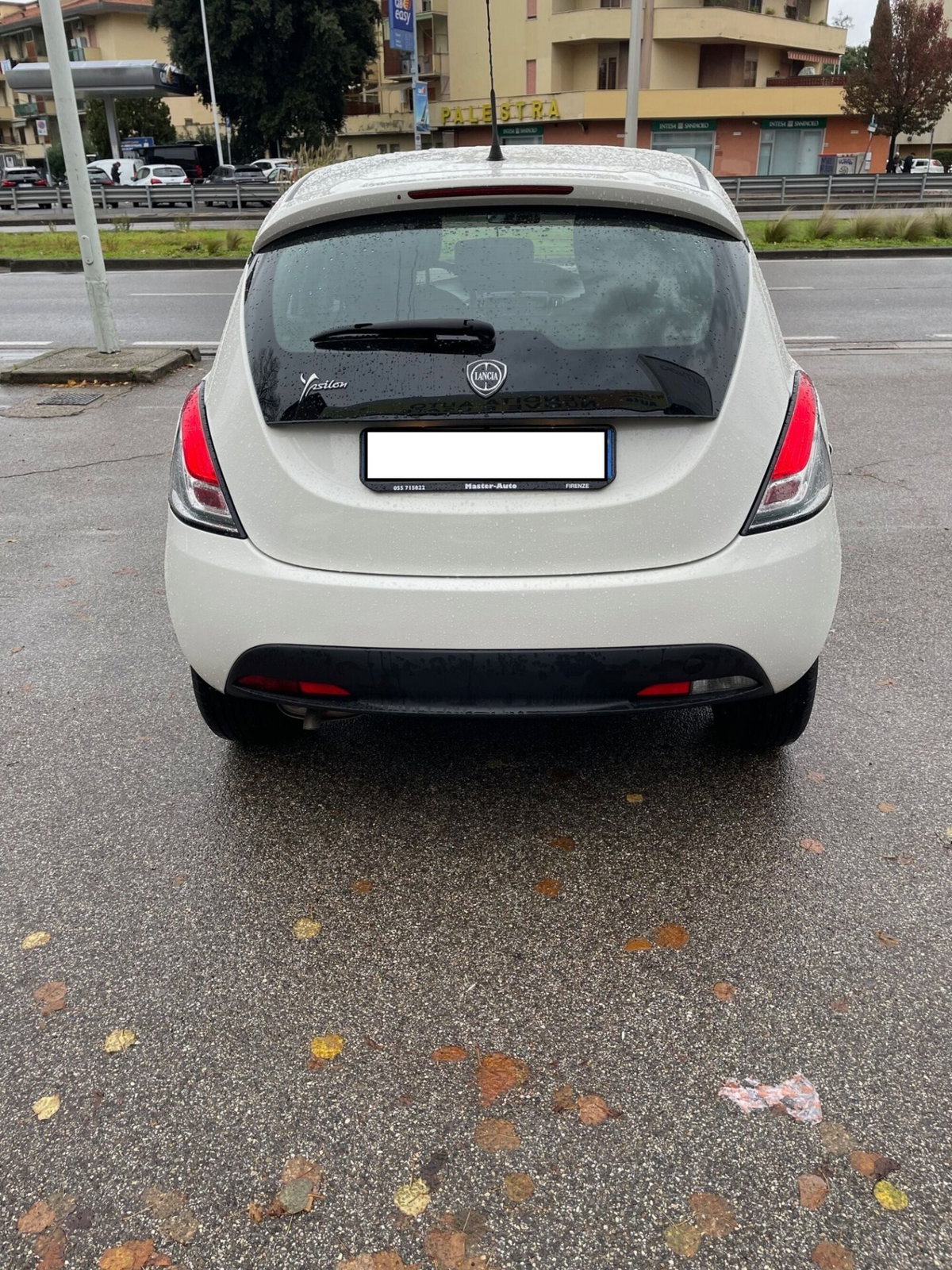 Lancia Ypsilon 1.2 69 CV 5 porte GPL Ecochic Elefantino Blu (2)