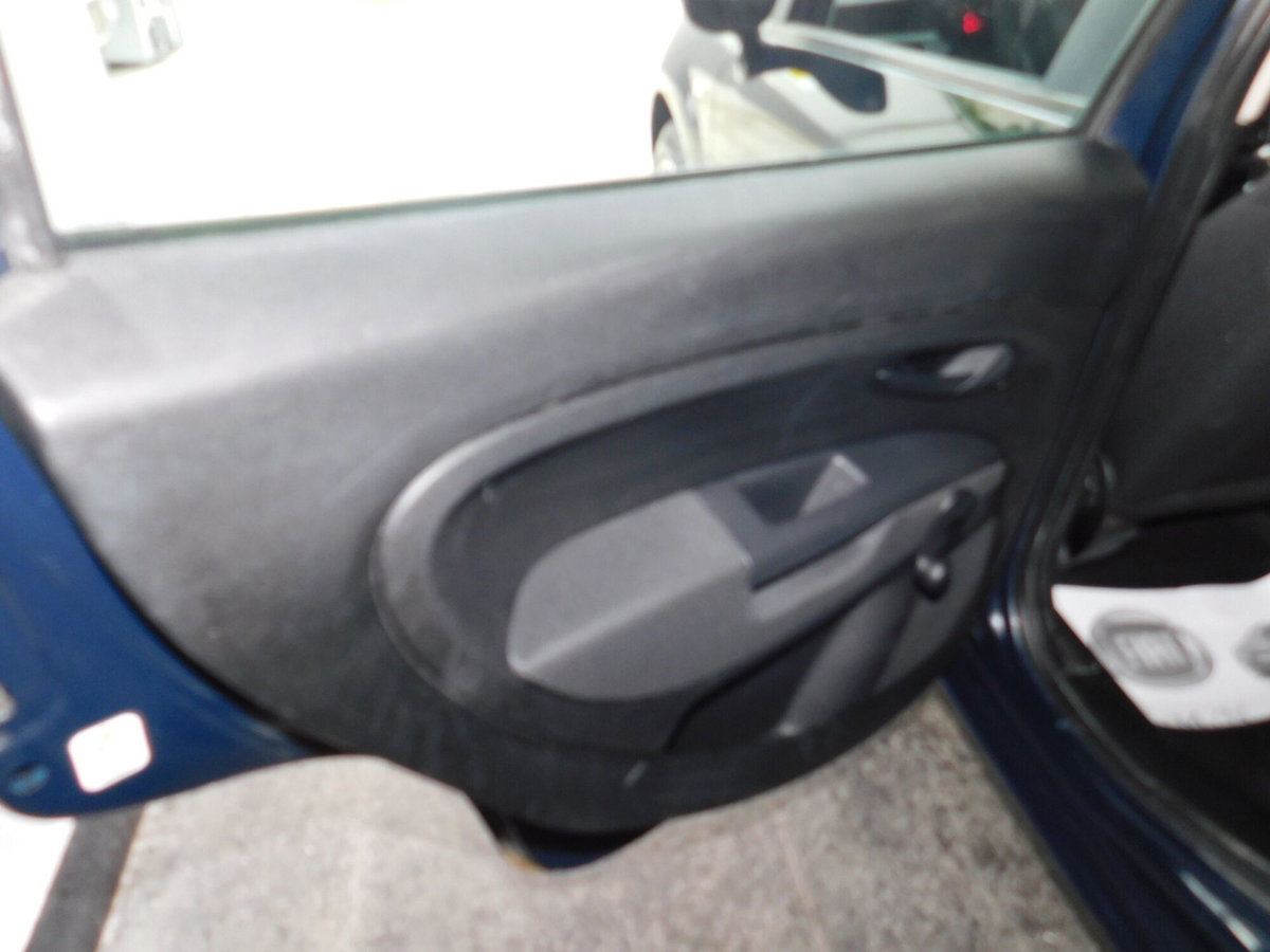 Fiat Grande Punto 1.2 5 porte Actual (12)