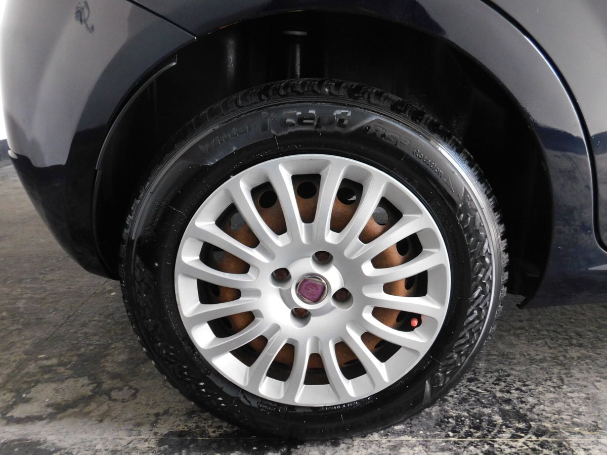Fiat Grande Punto 1.2 5 porte Actual (15)