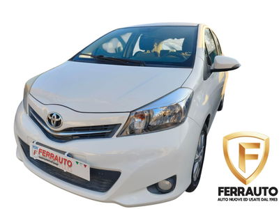 Toyota Yaris 1.0 5 porte Lounge usata