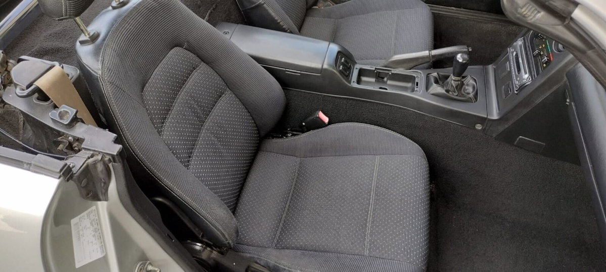 Mazda MX-5 1.6i 16V cat (12)
