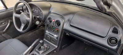 Mazda MX-5 1.6i 16V cat (13)