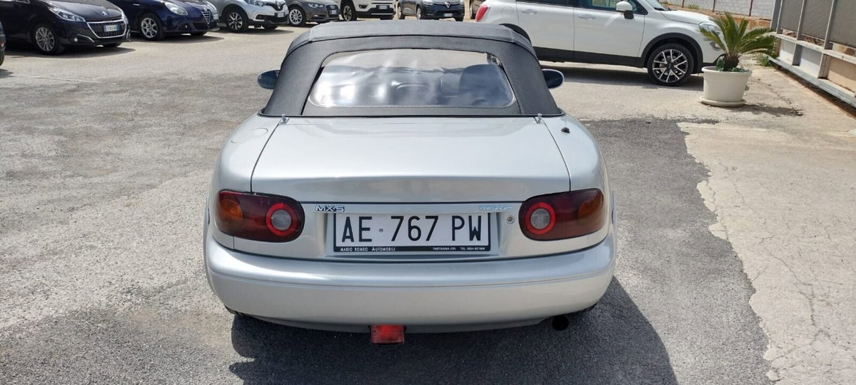 Mazda MX-5 1.6i 16V cat (4)