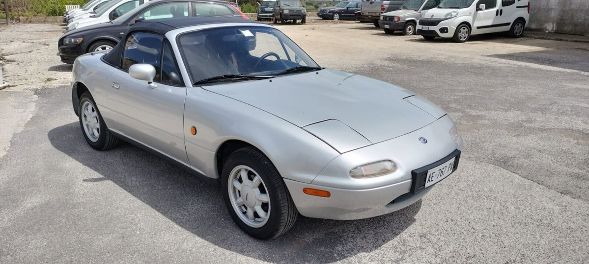 Mazda MX-5 1.6i 16V cat (7)