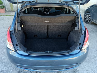 Lancia Ypsilon 1.0 FireFly 5 porte S&S Hybrid Ecochic Gold (17)