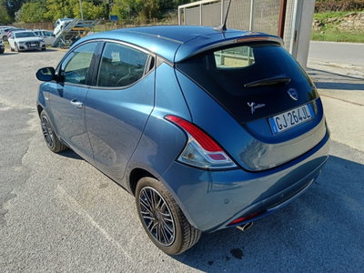 Lancia Ypsilon 1.0 FireFly 5 porte S&S Hybrid Ecochic Gold (3)
