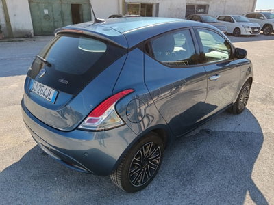 Lancia Ypsilon 1.0 FireFly 5 porte S&S Hybrid Ecochic Gold (7)