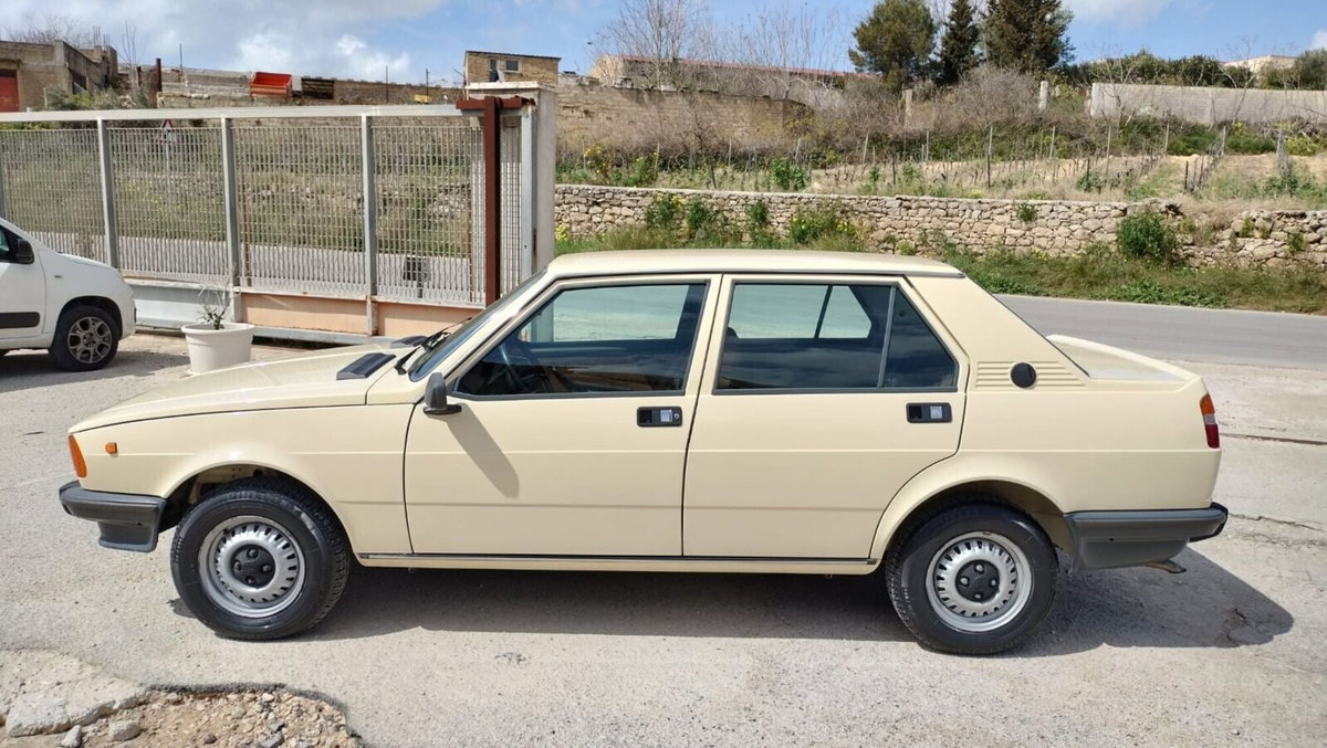 Alfa Romeo Giulietta 1.6 (2)
