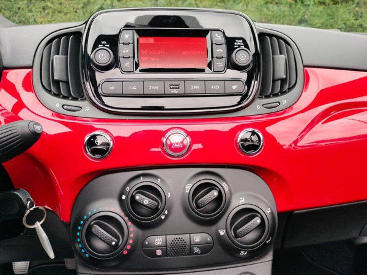 Fiat 500C Cabrio 1.0 Hybrid Connect (16)