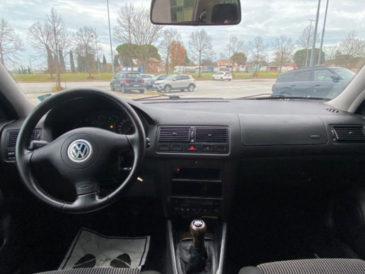 Volkswagen Golf 1.8 turbo 20V cat 5p. GTI (10)