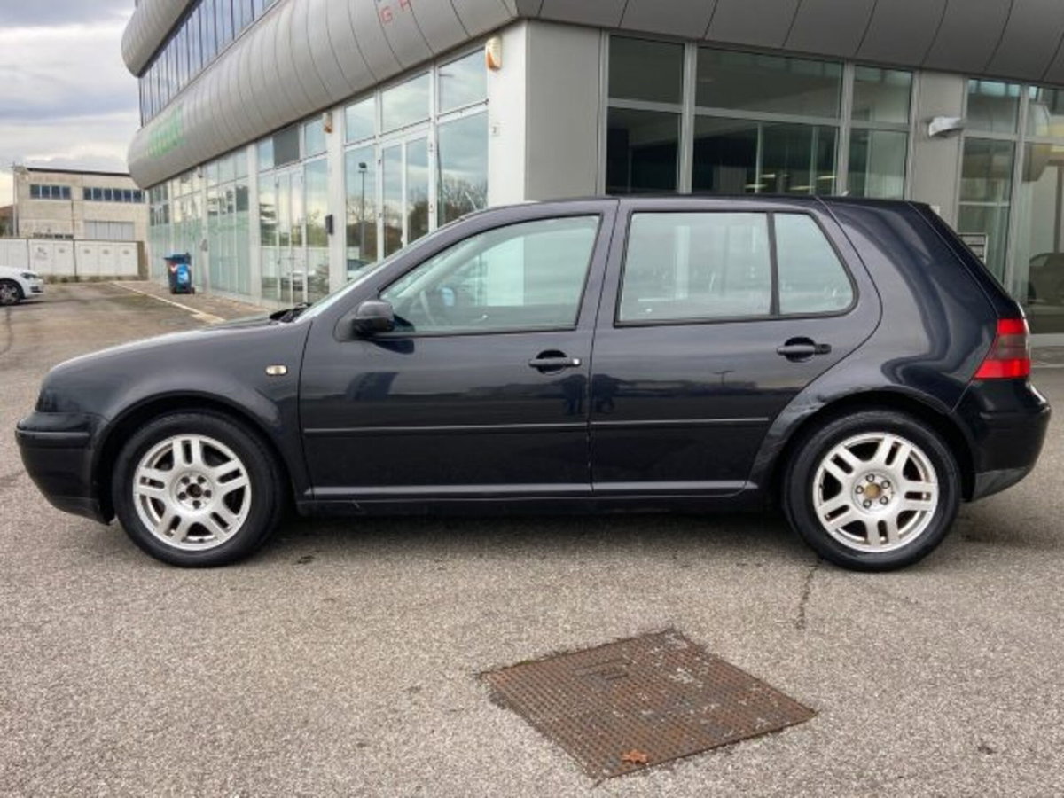 Volkswagen Golf 1.8 turbo 20V cat 5p. GTI (8)