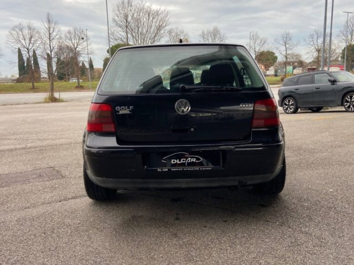 Volkswagen Golf 1.8 turbo 20V cat 5p. GTI (9)
