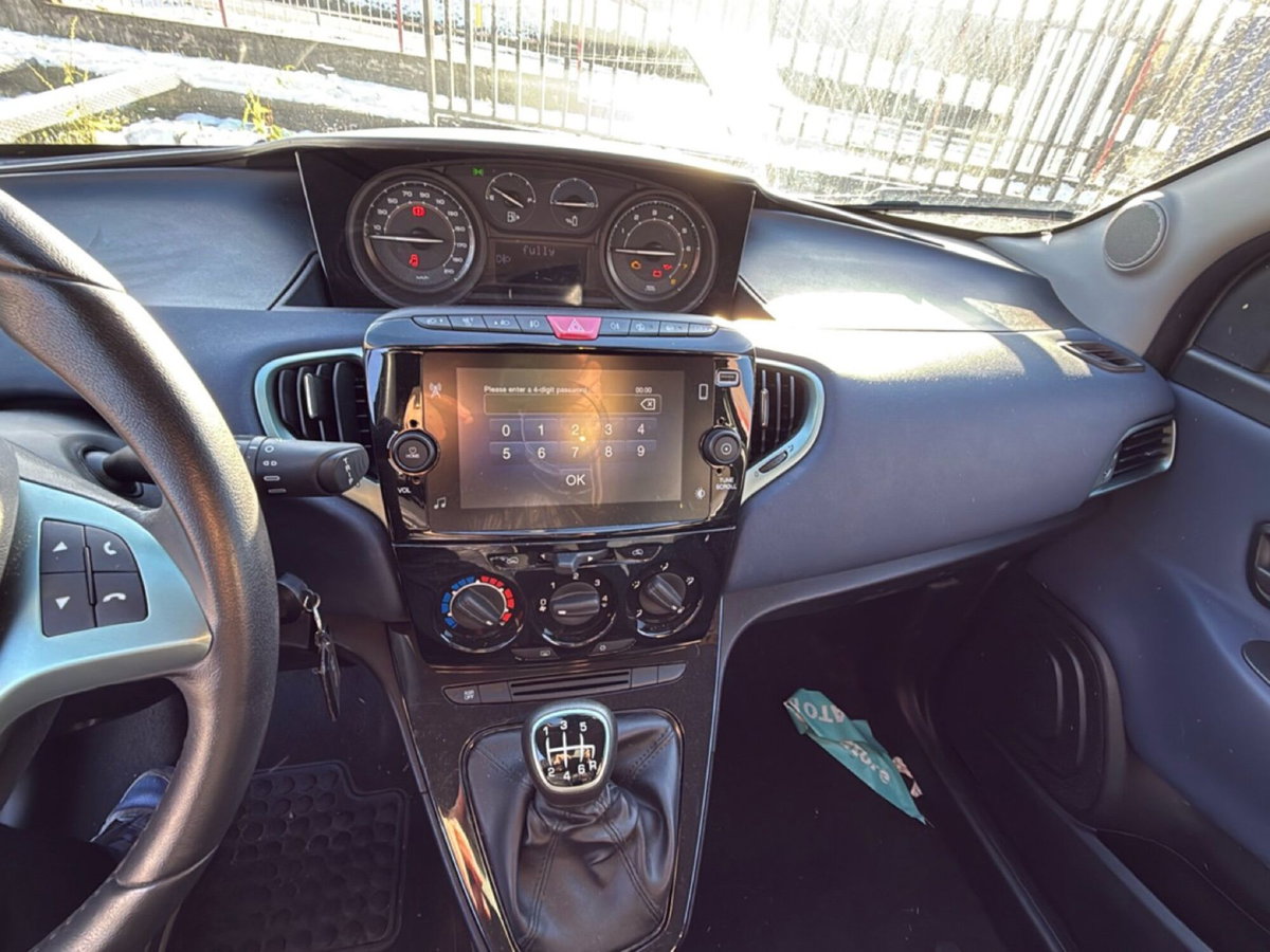 Lancia Ypsilon 1.0 FireFly 5 porte S&S Hybrid Ecochic UnYca (6)