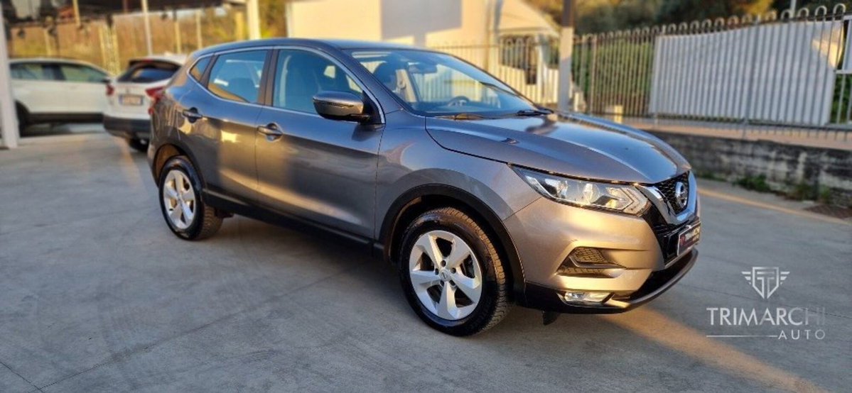 Nissan Qashqai 1.3 DIG-T 140 CV Business (2)