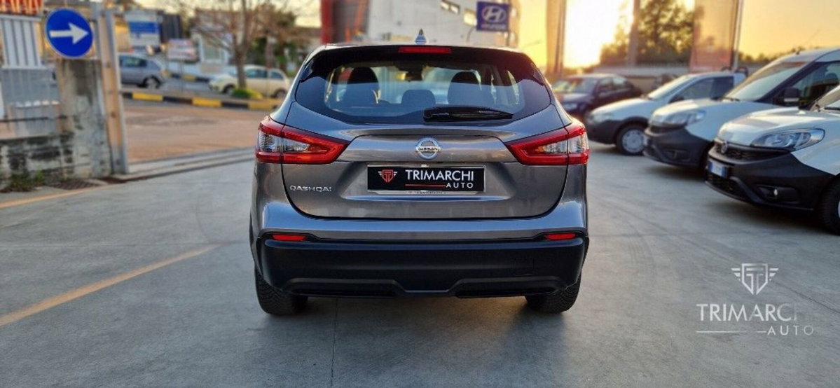 Nissan Qashqai 1.3 DIG-T 140 CV Business (4)