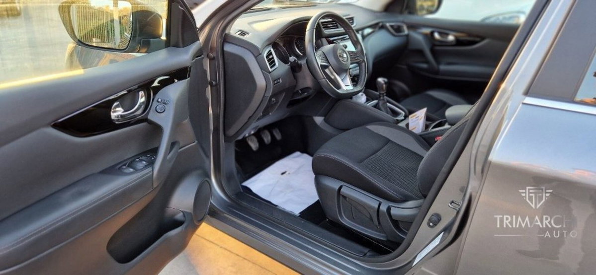 Nissan Qashqai 1.3 DIG-T 140 CV Business (7)